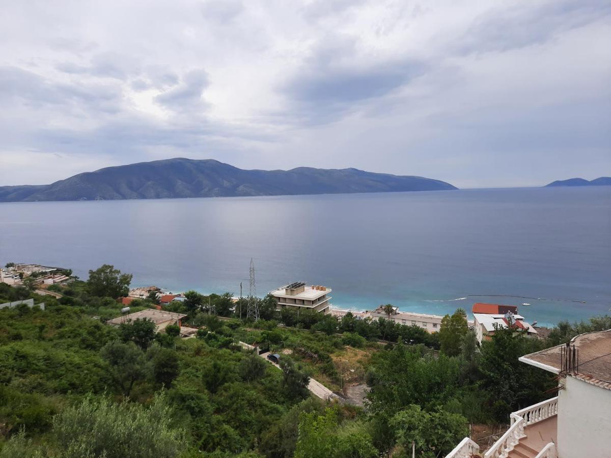 Flower Hill Vlorë Buitenkant foto